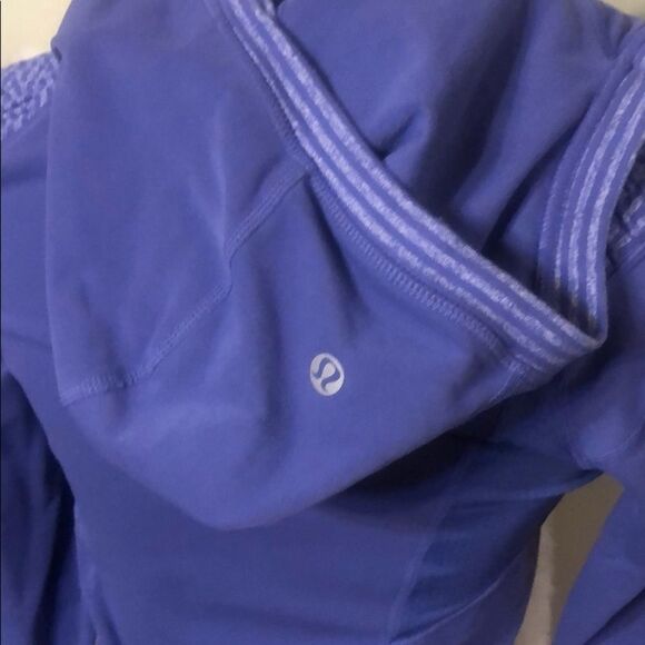 Lululemon 1/2 zip jacket 6 (1899) - Picture 8 of 8